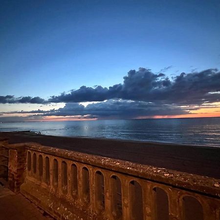 Apartament Sur La Plage / Enjoy The Beach Cabourg Zewnętrze zdjęcie