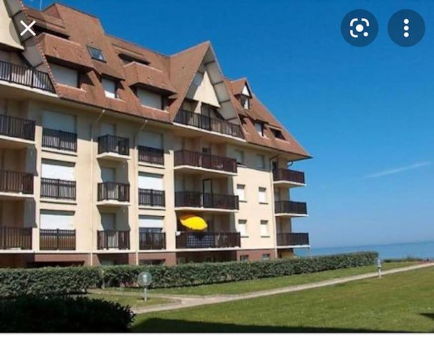 Apartament Sur La Plage / Enjoy The Beach Cabourg Zewnętrze zdjęcie