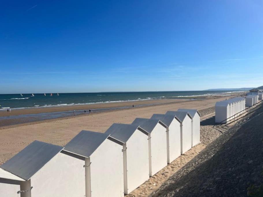 Apartament Sur La Plage / Enjoy The Beach Cabourg Zewnętrze zdjęcie